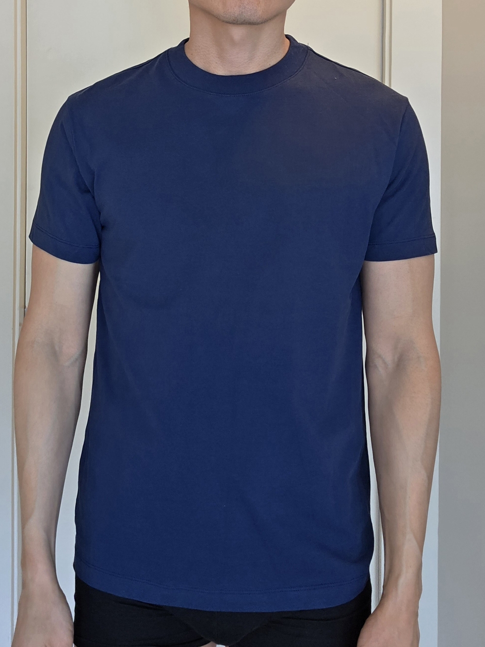 Club Monaco Men's Deep Navy Crewneck Tee